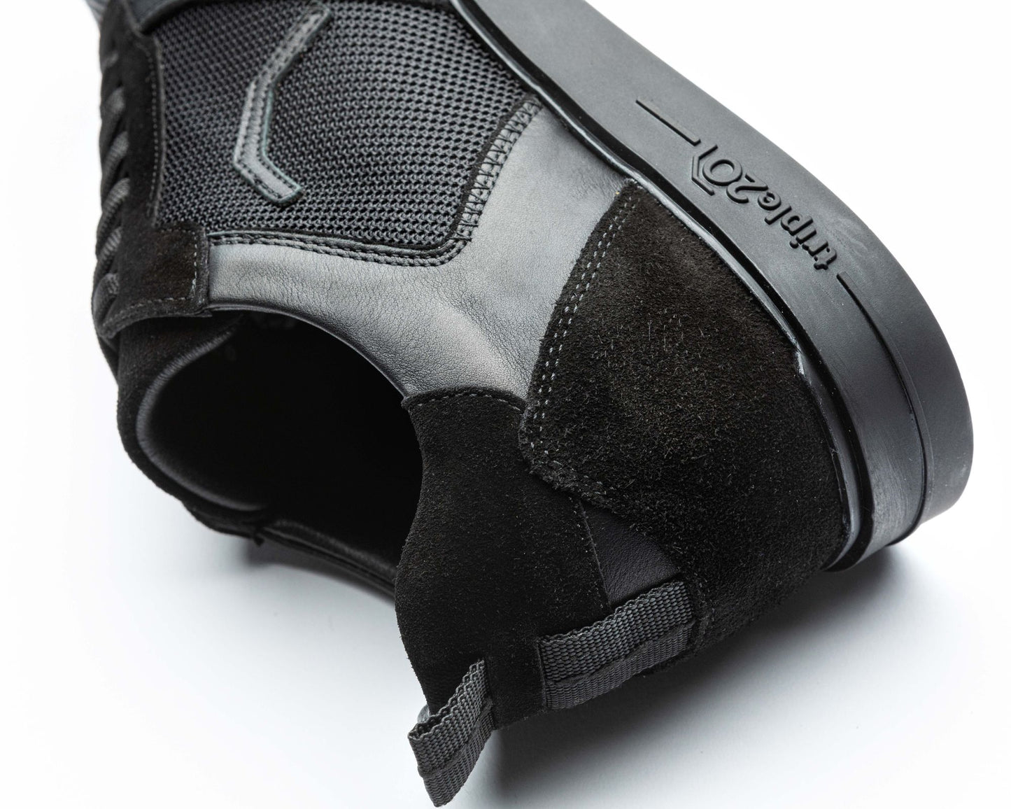 triple20® Dartschuhe - Leder und sportives Mesh schwarz