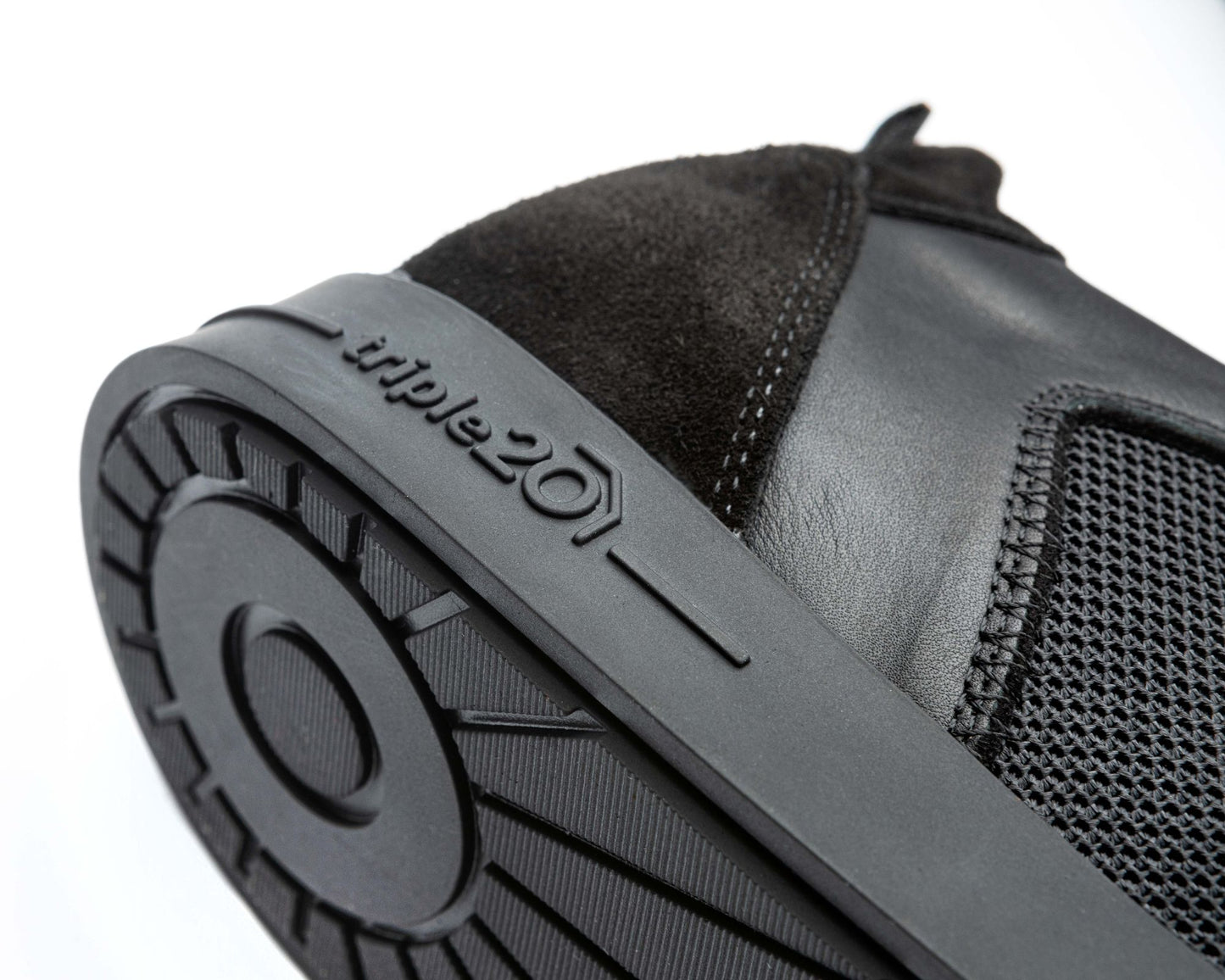 triple20® Dartschuhe - Leder und sportives Mesh schwarz