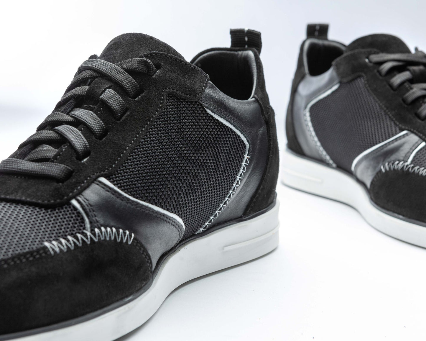 triple20® - Dartschuhe - Leder und sportives Mesh schwarz/weiß