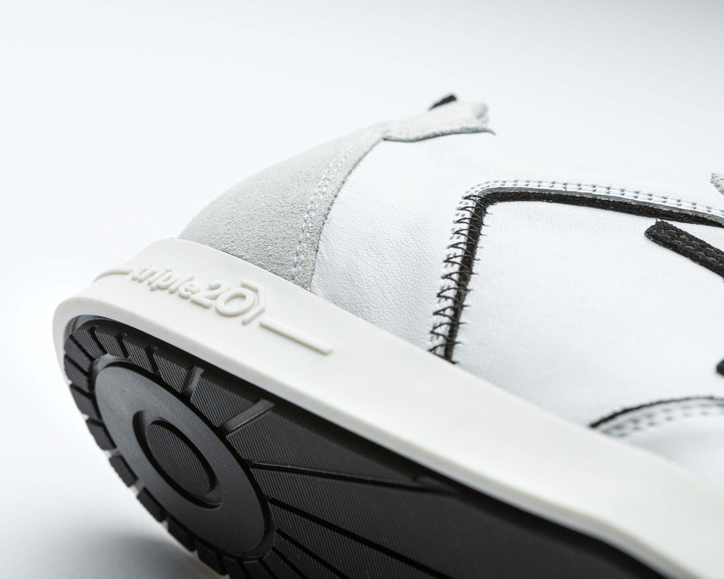 triple20® - Dartschuhe - Leder weiß schwarz