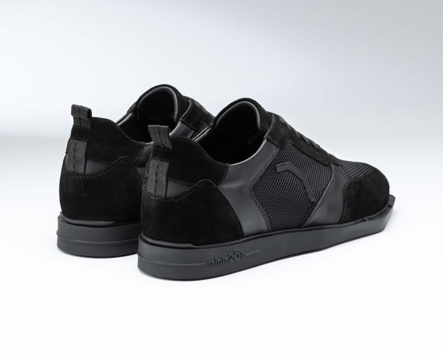 triple20® Dartschuhe - Leder und sportives Mesh schwarz
